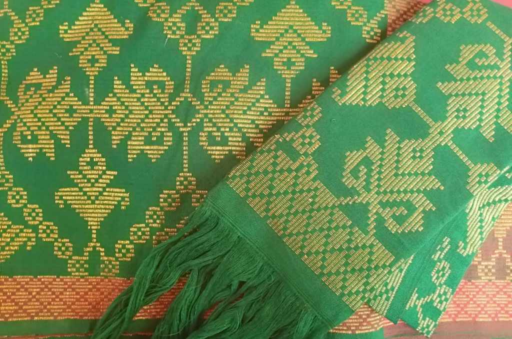 Kain Tenun Hijau