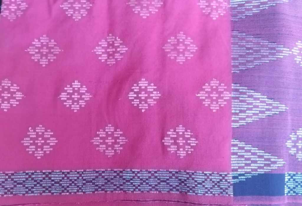 Kain Tenun Merah Muda
